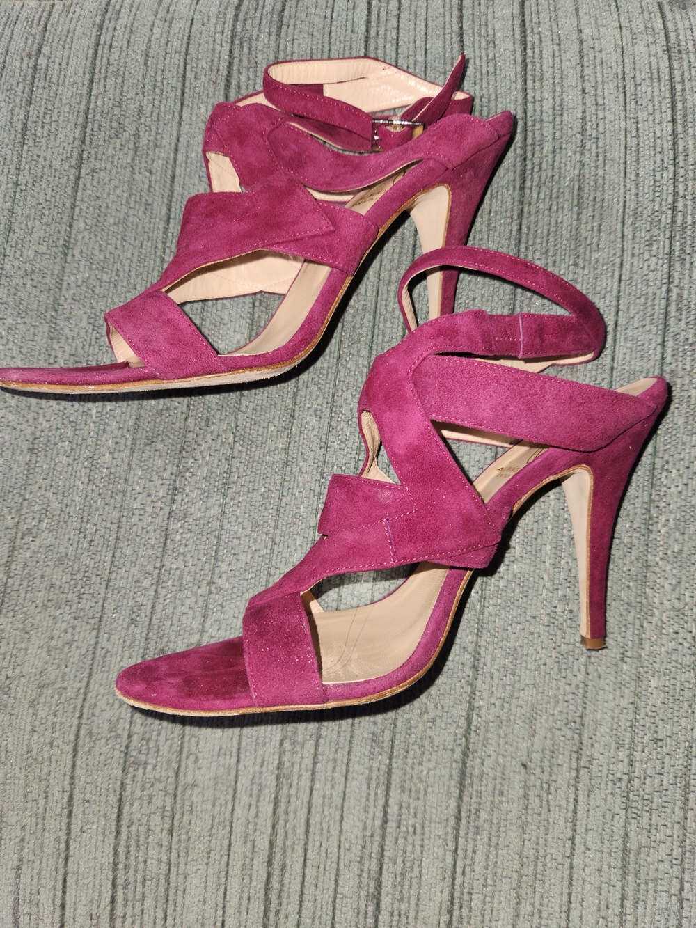 🍉Abel Munoz 🇨🇦 Strappy Heels in Raspberry